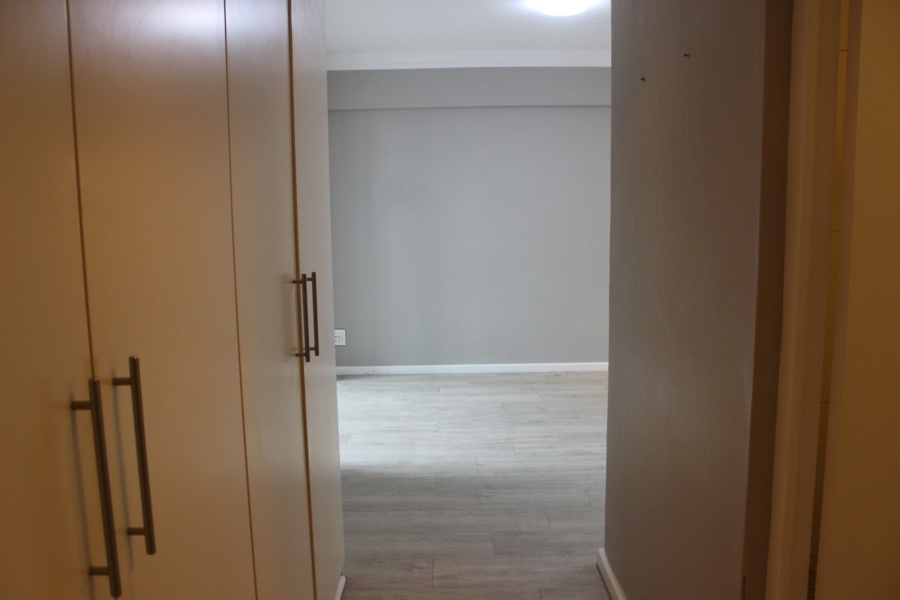To Let 1 Bedroom Property for Rent in Three Anchor Bay Western Cape